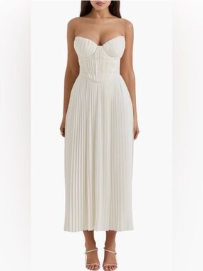 House of CB 
Amorata Strapless Pleated Georgette Cocktail Dress